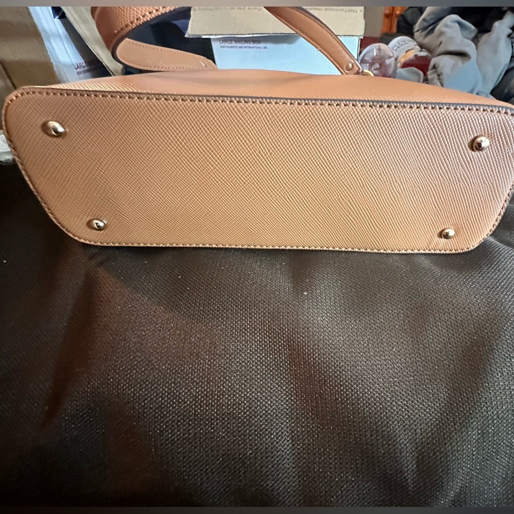 NWOT Giani Bernini Block Signature Dome Satchel, Created for Macy's - Picture 8 of 9